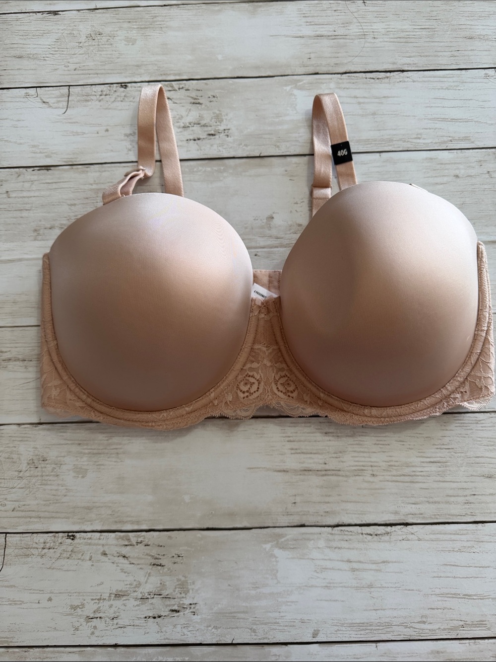 Torrid Curve 40G- Removable, adjustable, convertible straps